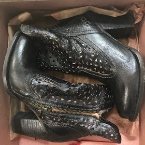 Bed Stu distressed Irma booties